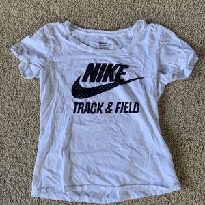 nike t shirt